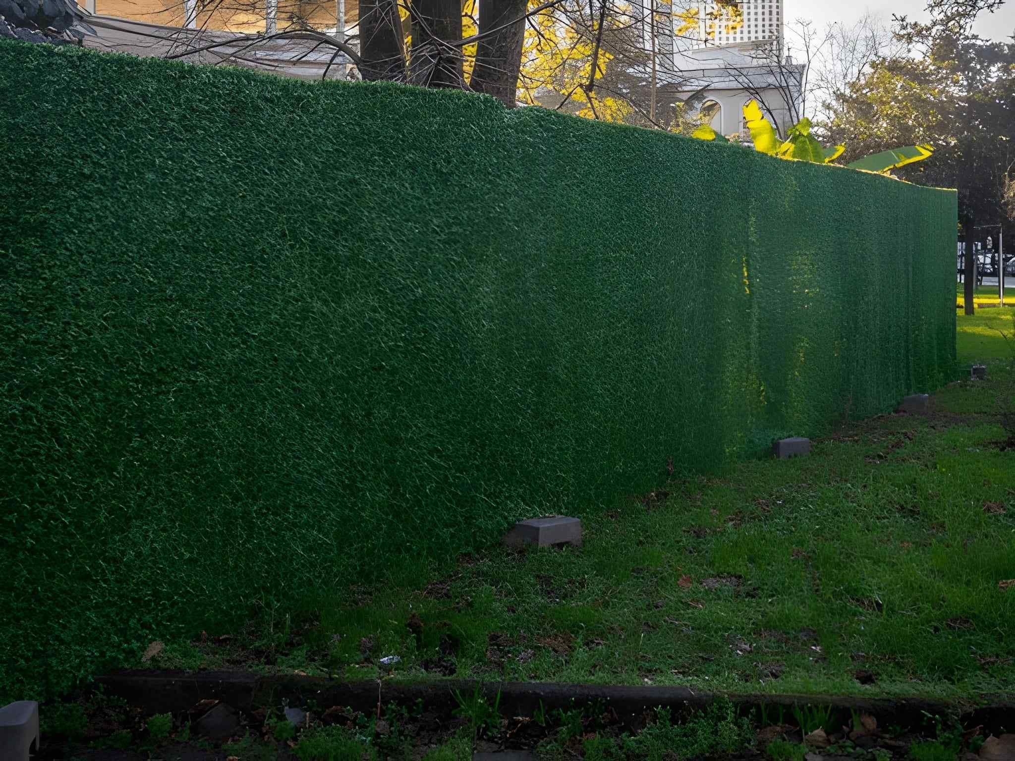 Artificial Green Walls & Vertical Turf 3