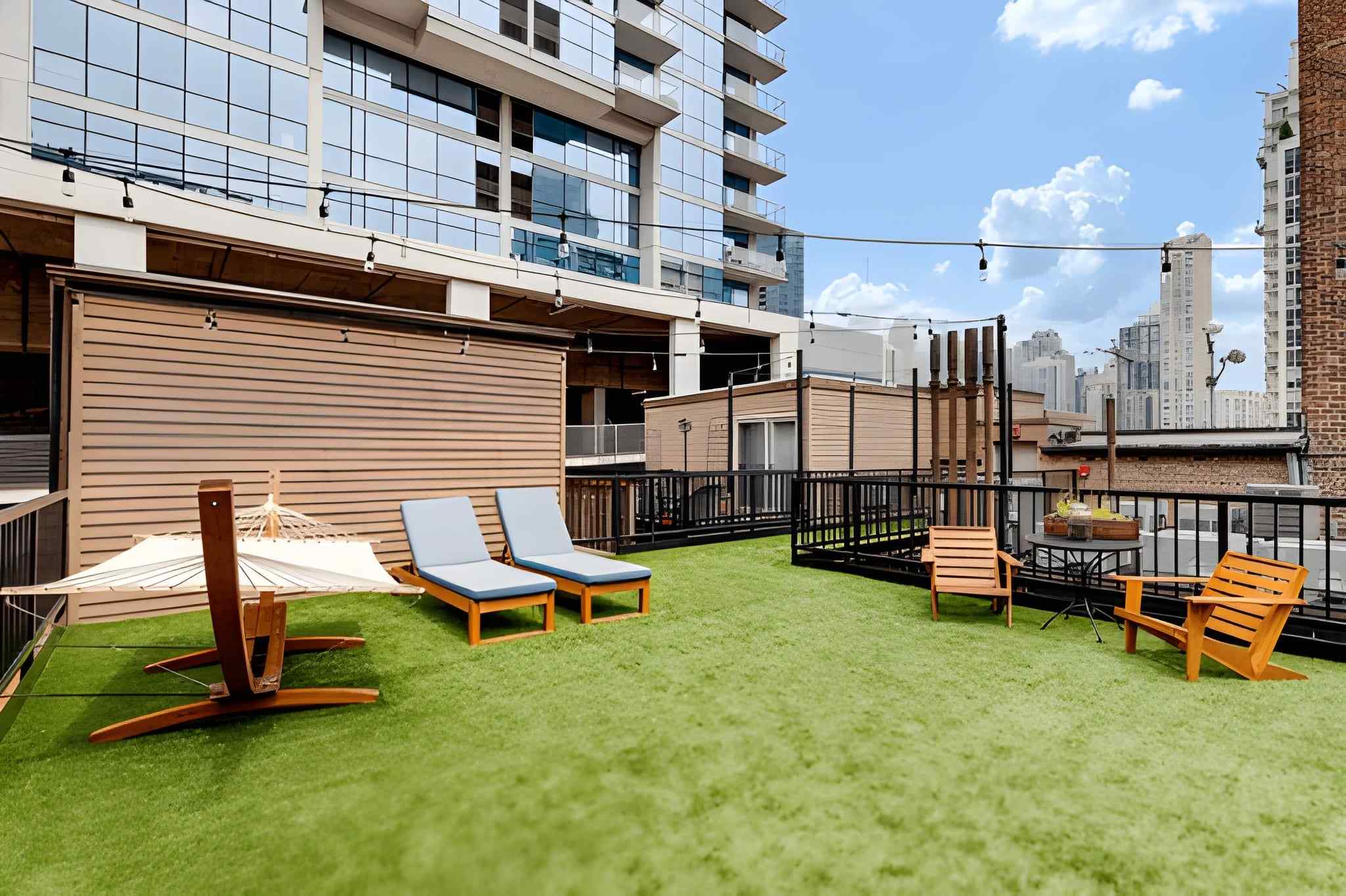 Turf for Rooftops, Decks & Balconies 1