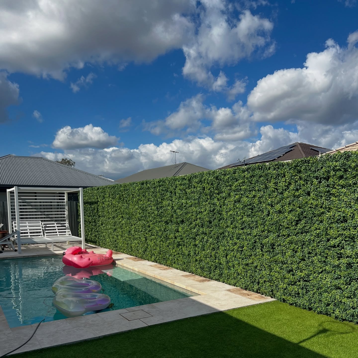 Artificial Green Walls & Vertical Turf in Las Vegas